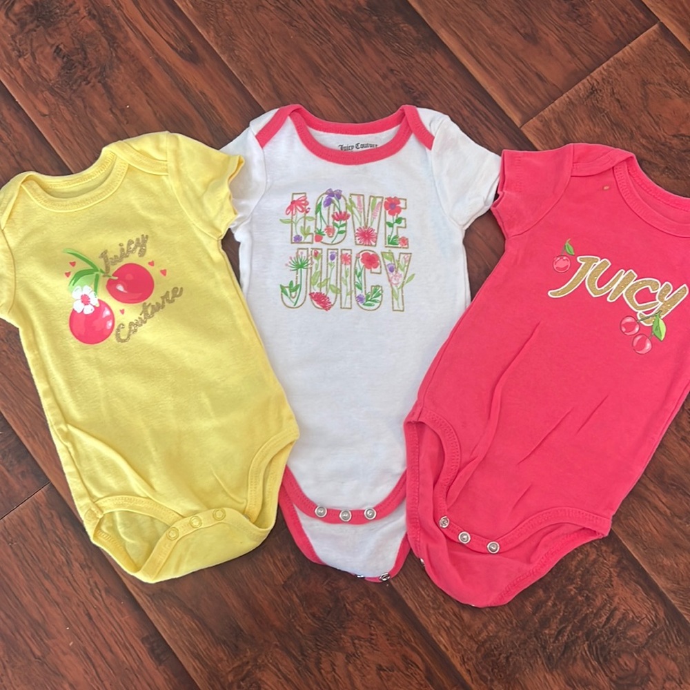 Juicy couture baby onesie 🎀 & pink & black furbooties 🎀